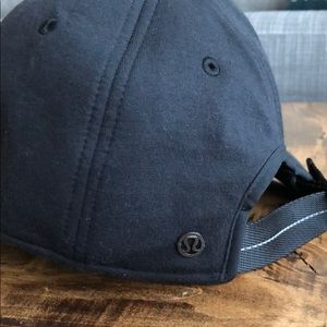 Lululemon black baseball hat